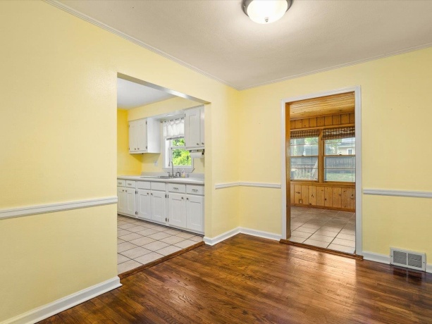2520 19th, ROCKFORD, Illinois 61108, 3 Bedrooms Bedrooms, ,1 BathroomBathrooms,House,For Sale,19th,202603095