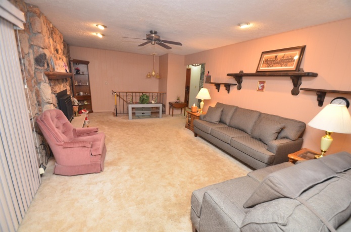 2940 Imperial Oaks, ROCKFORD, Illinois 61114, 4 Bedrooms Bedrooms, ,2 BathroomsBathrooms,House,For Sale,Imperial Oaks,202603096