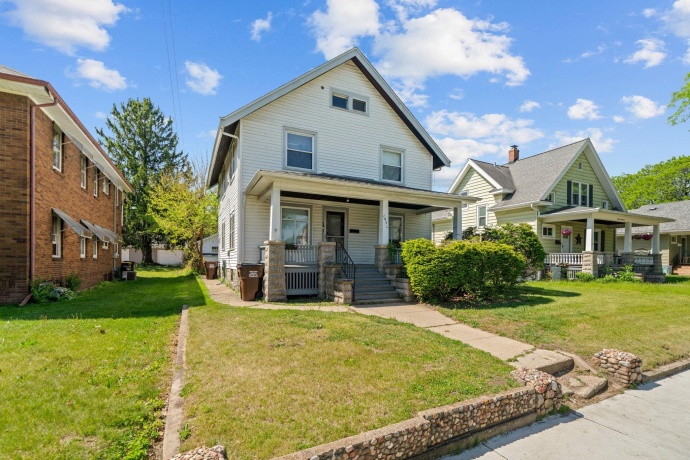 1631 8th, ROCKFORD, Illinois 61104, ,2 Units,For Sale,8th,202603099