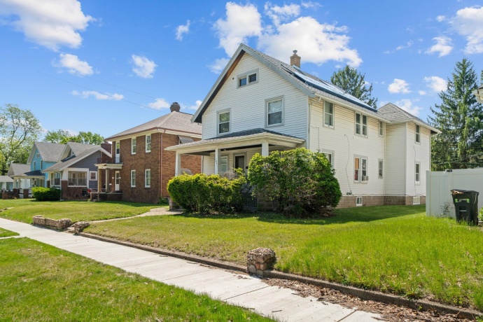 1631 8th, ROCKFORD, Illinois 61104, ,2 Units,For Sale,8th,202603099