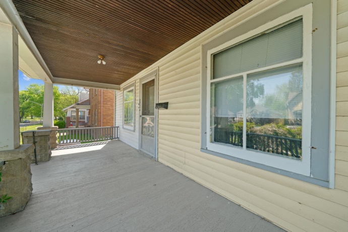 1631 8th, ROCKFORD, Illinois 61104, ,2 Units,For Sale,8th,202603099