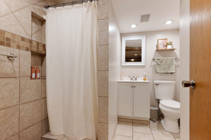 2103 Delcy, ROCKFORD, Illinois 61107, 3 Bedrooms Bedrooms, ,2 BathroomsBathrooms,House,For Sale,Delcy,202603104