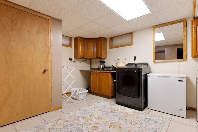 2103 Delcy, ROCKFORD, Illinois 61107, 3 Bedrooms Bedrooms, ,2 BathroomsBathrooms,House,For Sale,Delcy,202603104