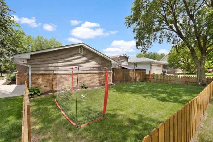 2103 Delcy, ROCKFORD, Illinois 61107, 3 Bedrooms Bedrooms, ,2 BathroomsBathrooms,House,For Sale,Delcy,202603104