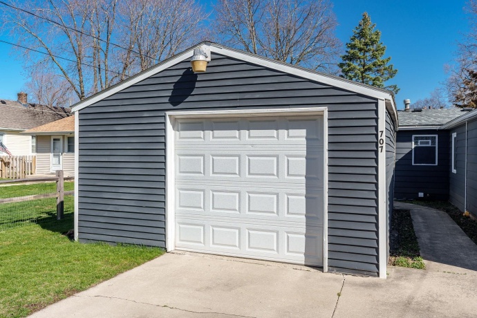 707 Marie, MACHESNEY PARK, Illinois 61115, 2 Bedrooms Bedrooms, ,1 BathroomBathrooms,House,For Sale,Marie,202603106