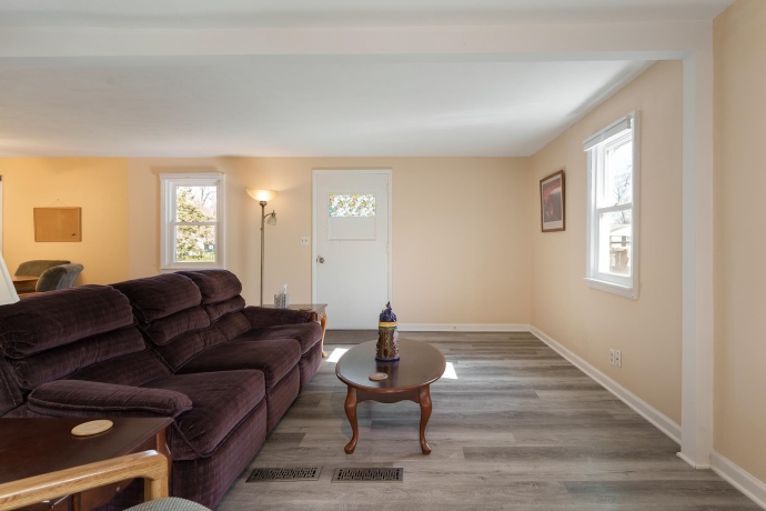 707 Marie, MACHESNEY PARK, Illinois 61115, 2 Bedrooms Bedrooms, ,1 BathroomBathrooms,House,For Sale,Marie,202603106