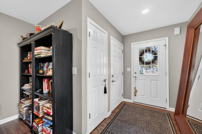 1513 Eadens, DIXON, Illinois 61021, 2 Bedrooms Bedrooms, ,2 BathroomsBathrooms,House,For Sale,Eadens,202603109