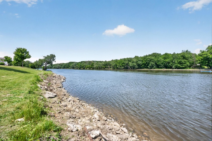 1513 Eadens, DIXON, Illinois 61021, 2 Bedrooms Bedrooms, ,2 BathroomsBathrooms,House,For Sale,Eadens,202603109