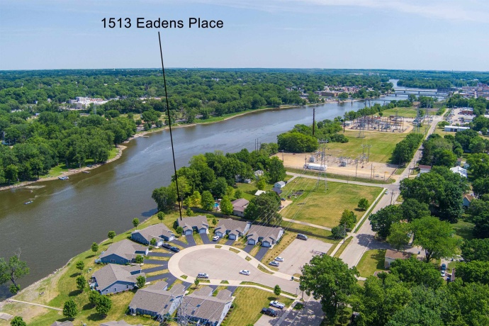 1513 Eadens, DIXON, Illinois 61021, 2 Bedrooms Bedrooms, ,2 BathroomsBathrooms,House,For Sale,Eadens,202603109
