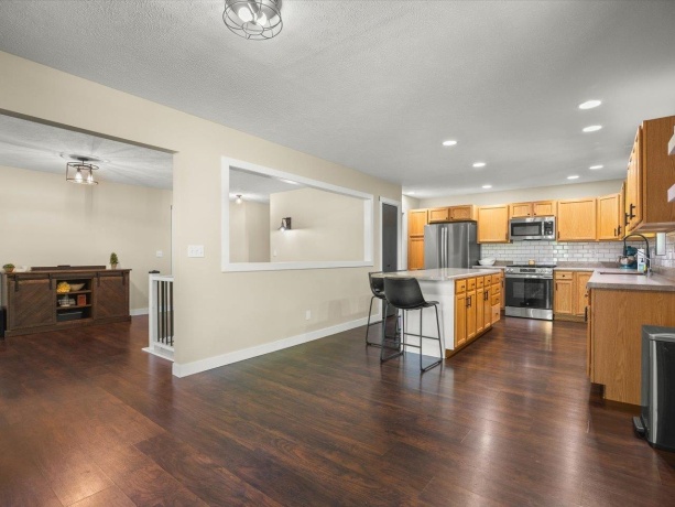 428 lockwood, DAVIS, Illinois 61019, 5 Bedrooms Bedrooms, ,3 BathroomsBathrooms,House,For Sale,lockwood,202603110