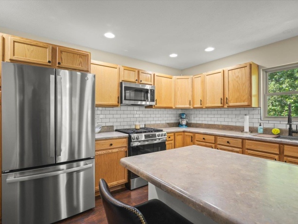 428 lockwood, DAVIS, Illinois 61019, 5 Bedrooms Bedrooms, ,3 BathroomsBathrooms,House,For Sale,lockwood,202603110