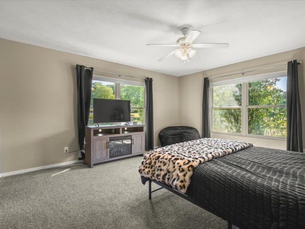 428 lockwood, DAVIS, Illinois 61019, 5 Bedrooms Bedrooms, ,3 BathroomsBathrooms,House,For Sale,lockwood,202603110
