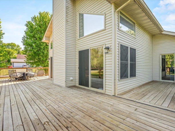 428 lockwood, DAVIS, Illinois 61019, 5 Bedrooms Bedrooms, ,3 BathroomsBathrooms,House,For Sale,lockwood,202603110