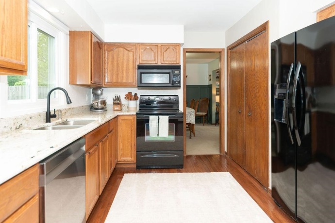 5841 Hoylake, ROCKFORD, Illinois 61107, 4 Bedrooms Bedrooms, ,2 BathroomsBathrooms,House,For Sale,Hoylake,202603111
