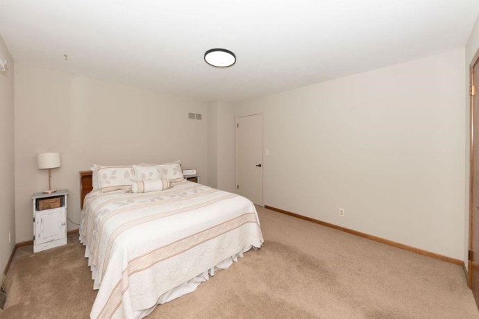 5841 Hoylake, ROCKFORD, Illinois 61107, 4 Bedrooms Bedrooms, ,2 BathroomsBathrooms,House,For Sale,Hoylake,202603111