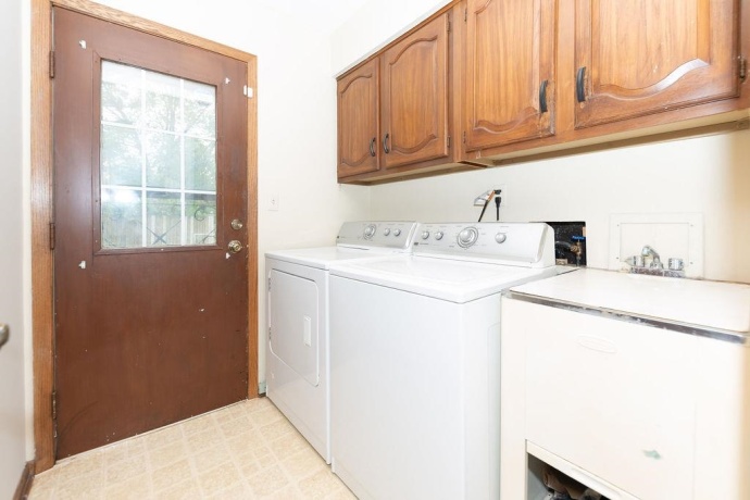 5841 Hoylake, ROCKFORD, Illinois 61107, 4 Bedrooms Bedrooms, ,2 BathroomsBathrooms,House,For Sale,Hoylake,202603111