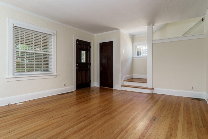2105 MELROSE, ROCKFORD, Illinois 61103, 3 Bedrooms Bedrooms, ,1 BathroomBathrooms,House,For Sale,MELROSE,202603113