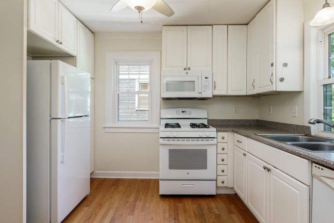 2105 MELROSE, ROCKFORD, Illinois 61103, 3 Bedrooms Bedrooms, ,1 BathroomBathrooms,House,For Sale,MELROSE,202603113