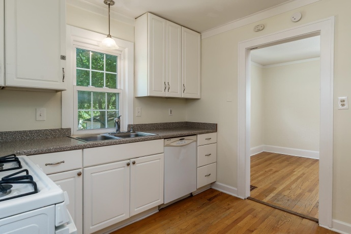 2105 MELROSE, ROCKFORD, Illinois 61103, 3 Bedrooms Bedrooms, ,1 BathroomBathrooms,House,For Sale,MELROSE,202603113