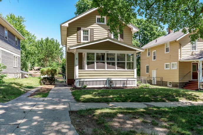 2105 MELROSE, ROCKFORD, Illinois 61103, 3 Bedrooms Bedrooms, ,1 BathroomBathrooms,House,For Sale,MELROSE,202603113