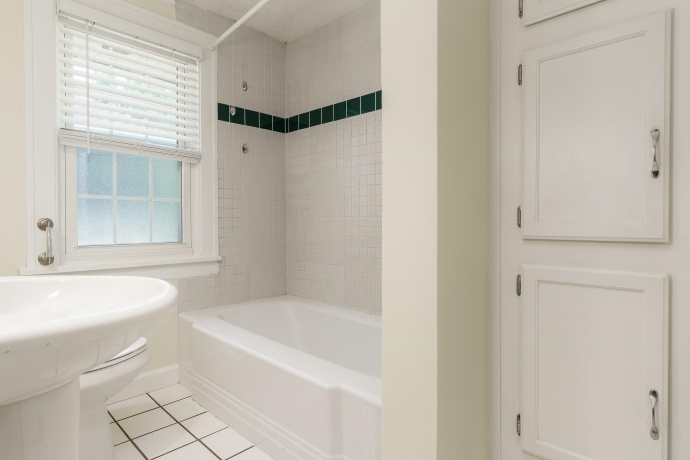 2105 MELROSE, ROCKFORD, Illinois 61103, 3 Bedrooms Bedrooms, ,1 BathroomBathrooms,House,For Sale,MELROSE,202603113
