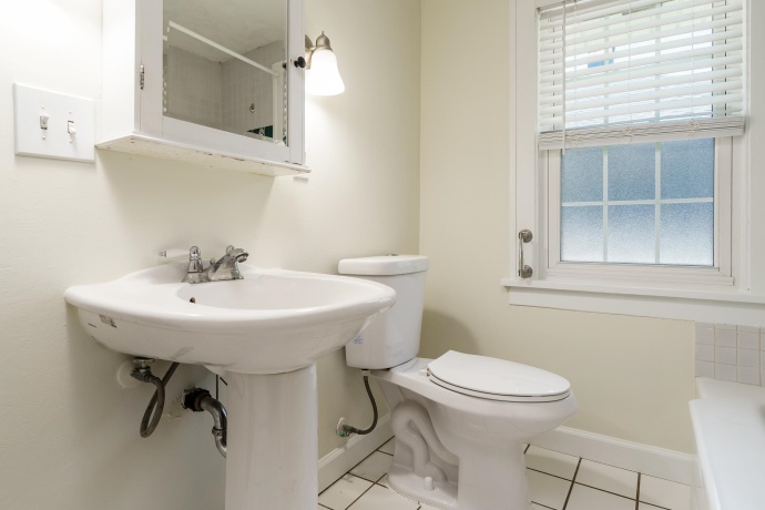 2105 MELROSE, ROCKFORD, Illinois 61103, 3 Bedrooms Bedrooms, ,1 BathroomBathrooms,House,For Sale,MELROSE,202603113
