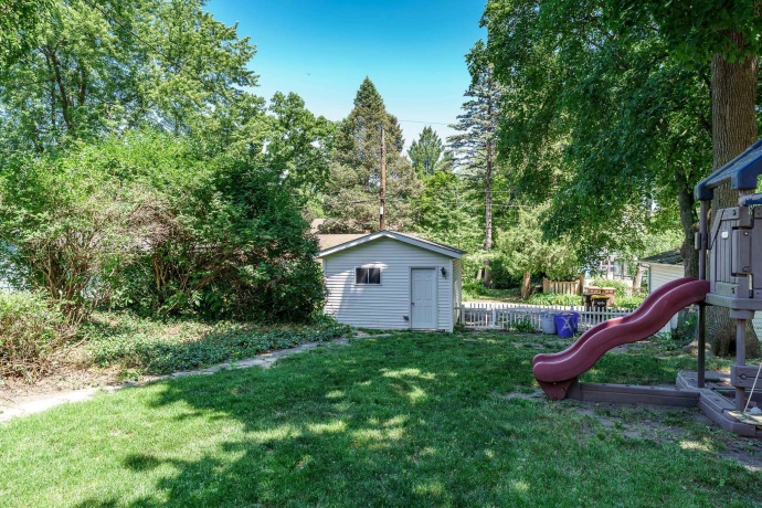 2105 MELROSE, ROCKFORD, Illinois 61103, 3 Bedrooms Bedrooms, ,1 BathroomBathrooms,House,For Sale,MELROSE,202603113