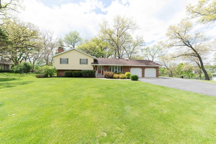 10594 Grover Oaks, ROSCOE, Illinois 61073, 3 Bedrooms Bedrooms, ,2 BathroomsBathrooms,House,For Sale,Grover Oaks,202603114