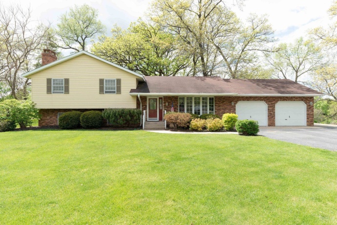 10594 Grover Oaks, ROSCOE, Illinois 61073, 3 Bedrooms Bedrooms, ,2 BathroomsBathrooms,House,For Sale,Grover Oaks,202603114