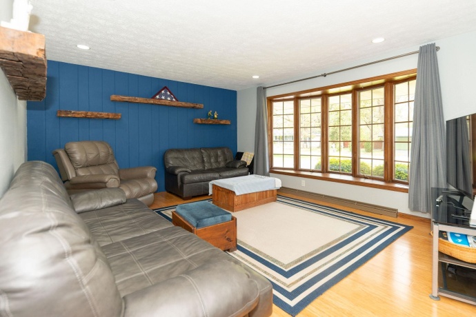 10594 Grover Oaks, ROSCOE, Illinois 61073, 3 Bedrooms Bedrooms, ,2 BathroomsBathrooms,House,For Sale,Grover Oaks,202603114