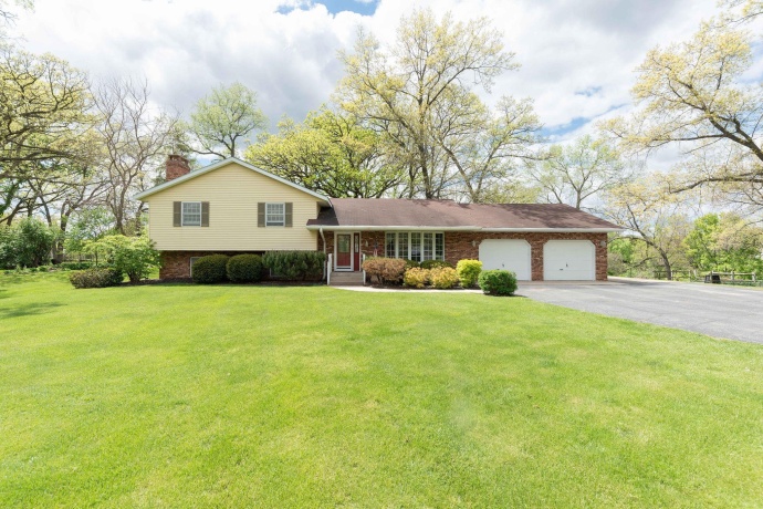 10594 Grover Oaks, ROSCOE, Illinois 61073, 3 Bedrooms Bedrooms, ,2 BathroomsBathrooms,House,For Sale,Grover Oaks,202603114