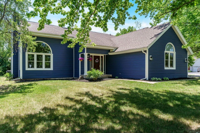 1119 Sandpebble, ROCKTON, Illinois 61072, 4 Bedrooms Bedrooms, ,2 BathroomsBathrooms,House,For Sale,Sandpebble,202603115
