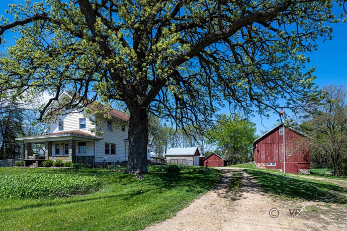 6844 US Route 20 W, FREEPORT, Illinois 61032, 3 Bedrooms Bedrooms, ,2 BathroomsBathrooms,House,For Sale,US Route 20 W,202402072