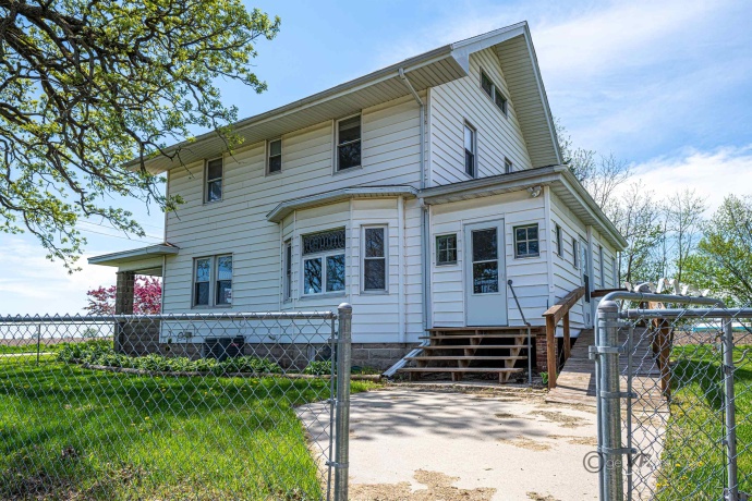 6844 US Route 20 W, FREEPORT, Illinois 61032, 3 Bedrooms Bedrooms, ,2 BathroomsBathrooms,House,For Sale,US Route 20 W,202402072
