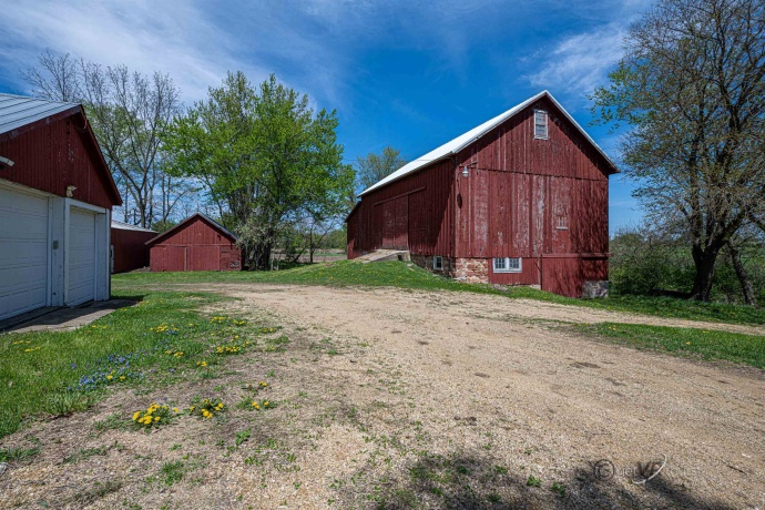 6844 US Route 20 W, FREEPORT, Illinois 61032, 3 Bedrooms Bedrooms, ,2 BathroomsBathrooms,House,For Sale,US Route 20 W,202402072