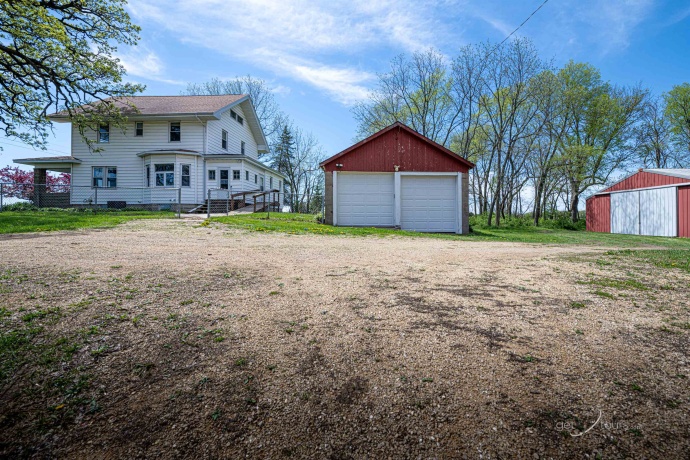 6844 US Route 20 W, FREEPORT, Illinois 61032, 3 Bedrooms Bedrooms, ,2 BathroomsBathrooms,House,For Sale,US Route 20 W,202402072