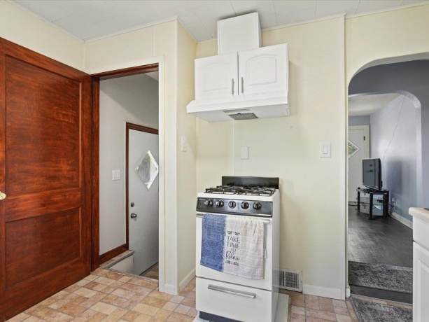 705 Lawn, LOVES PARK, Illinois 61111, 2 Bedrooms Bedrooms, ,1 BathroomBathrooms,House,For Sale,Lawn,202603117