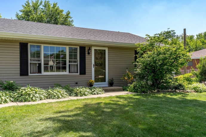 4870 FIELDING, ROCKFORD, Illinois 61102, 3 Bedrooms Bedrooms, ,1 BathroomBathrooms,House,For Sale,FIELDING,202603118