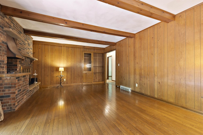 822 LAKEWOOD, ROCKFORD, Illinois 61102, 3 Bedrooms Bedrooms, ,2 BathroomsBathrooms,House,For Sale,LAKEWOOD,202603119