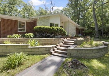822 LAKEWOOD, ROCKFORD, Illinois 61102, 3 Bedrooms Bedrooms, ,2 BathroomsBathrooms,House,For Sale,LAKEWOOD,202603119