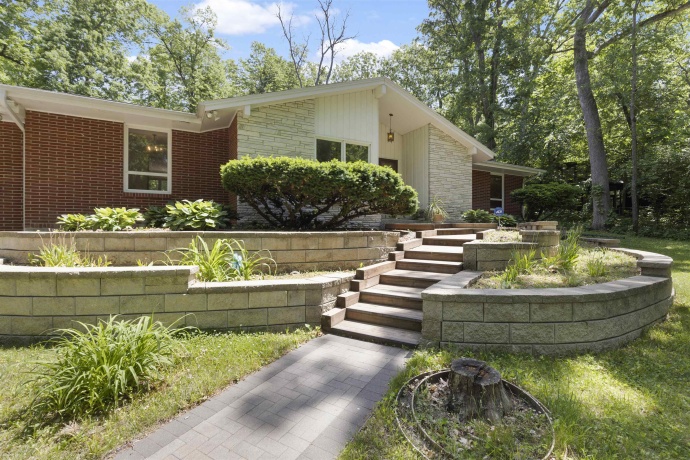 822 LAKEWOOD, ROCKFORD, Illinois 61102, 3 Bedrooms Bedrooms, ,2 BathroomsBathrooms,House,For Sale,LAKEWOOD,202603119