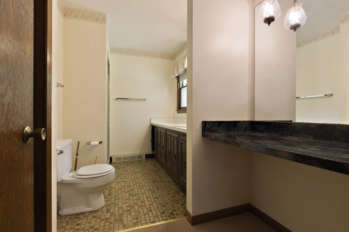 822 LAKEWOOD, ROCKFORD, Illinois 61102, 3 Bedrooms Bedrooms, ,2 BathroomsBathrooms,House,For Sale,LAKEWOOD,202603119