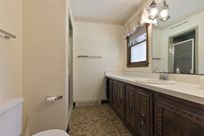 822 LAKEWOOD, ROCKFORD, Illinois 61102, 3 Bedrooms Bedrooms, ,2 BathroomsBathrooms,House,For Sale,LAKEWOOD,202603119