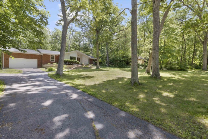 822 LAKEWOOD, ROCKFORD, Illinois 61102, 3 Bedrooms Bedrooms, ,2 BathroomsBathrooms,House,For Sale,LAKEWOOD,202603119