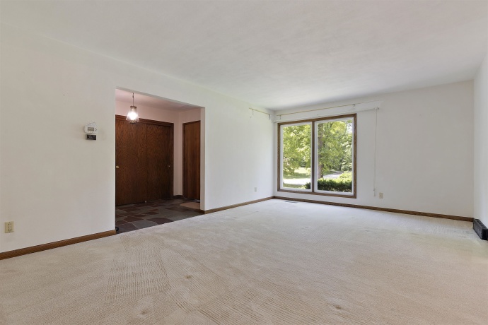 822 LAKEWOOD, ROCKFORD, Illinois 61102, 3 Bedrooms Bedrooms, ,2 BathroomsBathrooms,House,For Sale,LAKEWOOD,202603119