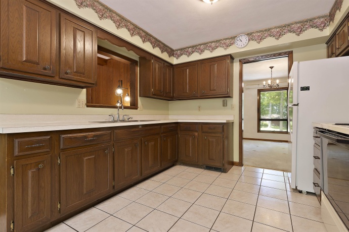 822 LAKEWOOD, ROCKFORD, Illinois 61102, 3 Bedrooms Bedrooms, ,2 BathroomsBathrooms,House,For Sale,LAKEWOOD,202603119