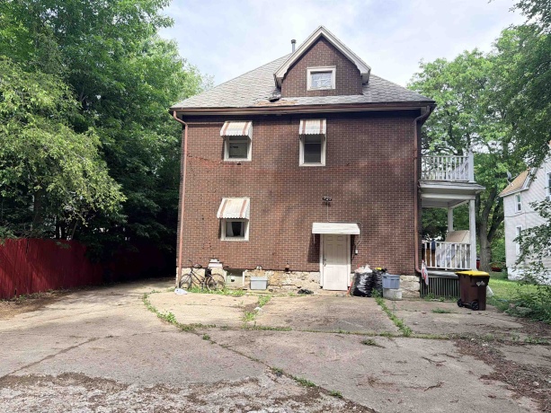 1715 7th, ROCKFORD, Illinois 61104, ,3 - 4 Units,For Sale,7th,202603137