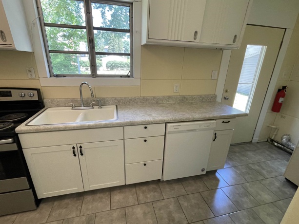 415 State, BELVIDERE, Illinois 61008, 2 Bedrooms Bedrooms, ,1 BathroomBathrooms,House,For Sale,State,202603131
