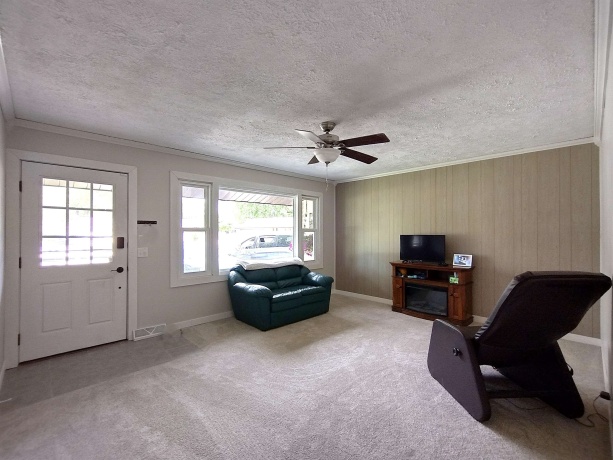 2321 Devon, LOVES PARK, Illinois 61111, 3 Bedrooms Bedrooms, ,2 BathroomsBathrooms,House,For Sale,Devon,202603132