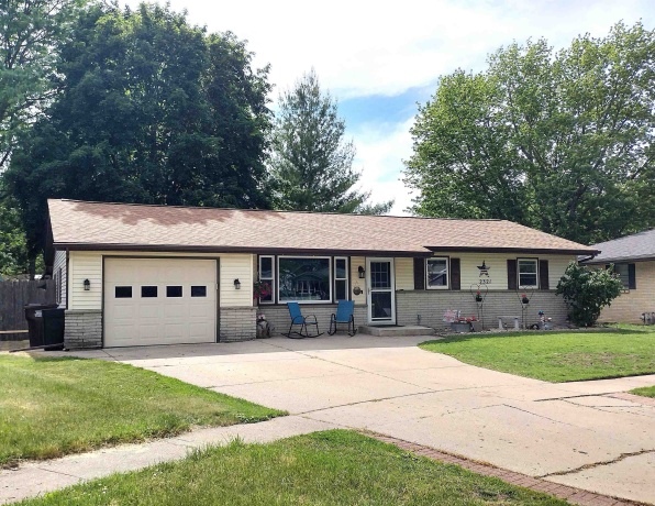 2321 Devon, LOVES PARK, Illinois 61111, 3 Bedrooms Bedrooms, ,2 BathroomsBathrooms,House,For Sale,Devon,202603132